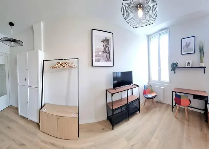 Studio Elegant Et Spacieux - Gare - Metro - Wifi